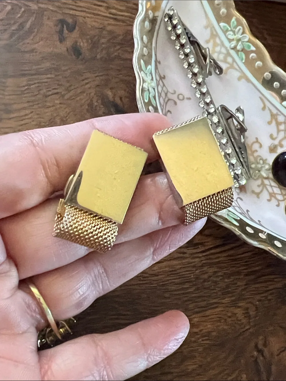 Vintage SWANK Engravable Gold-tone Mesh Cufflinks